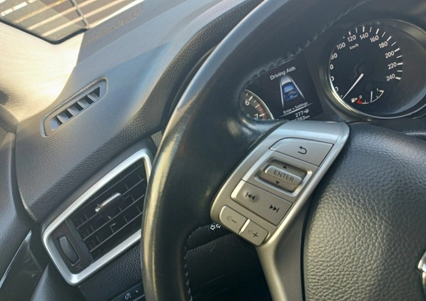 Nissan Qashqai cena 64500 przebieg: 115783, rok produkcji 2016 z Łaszczów małe 781